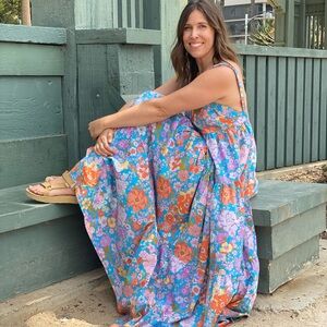 Free People Sleeveless Scoop Back Floral Tiered Maxi Dress size XS (runs large)